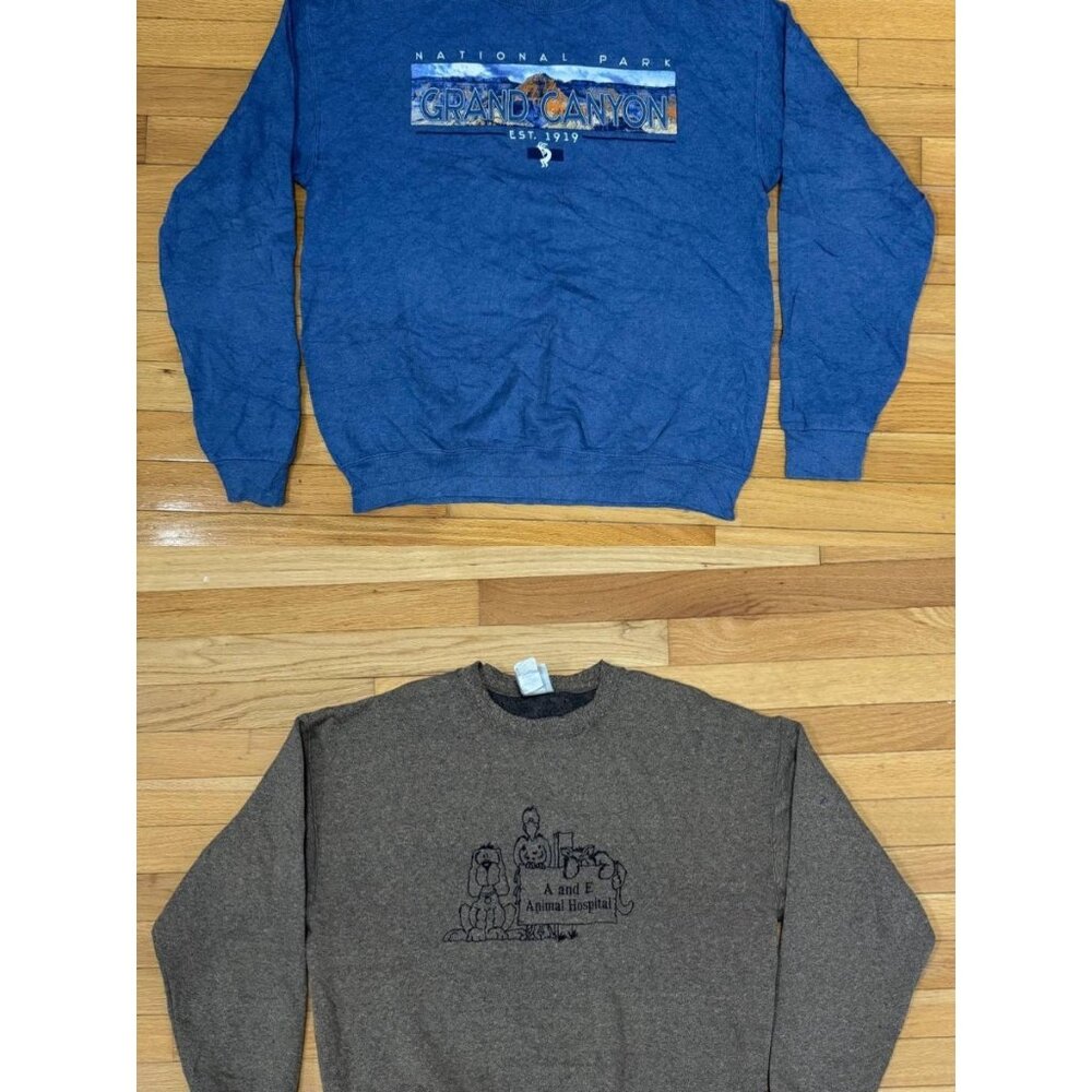 Lot of 2 Vintage Sweatshirts Size M (oversized) – 90s Style